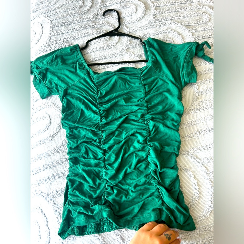 Green blouse going out shirt